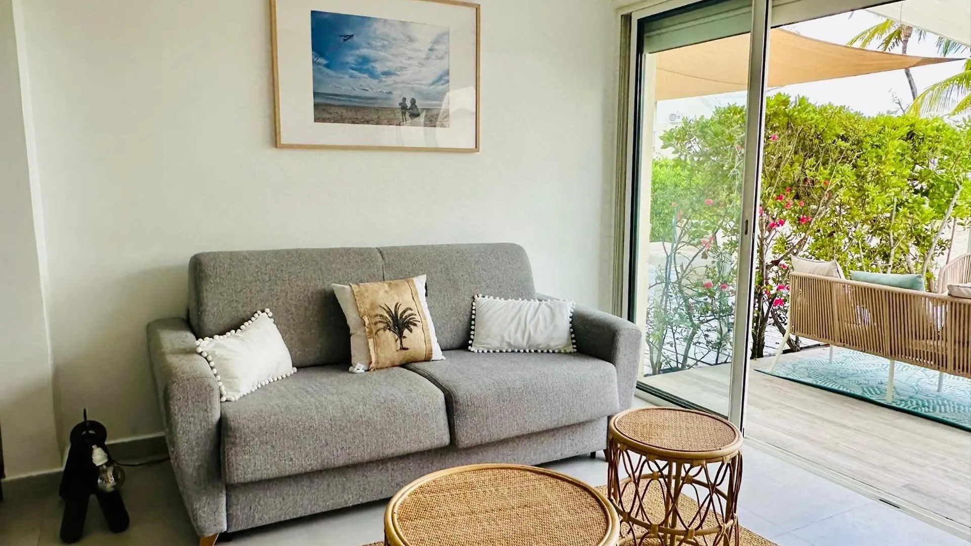 Apartamento Coco Beach 2 Bedrooms Beachfront Baie Nettle