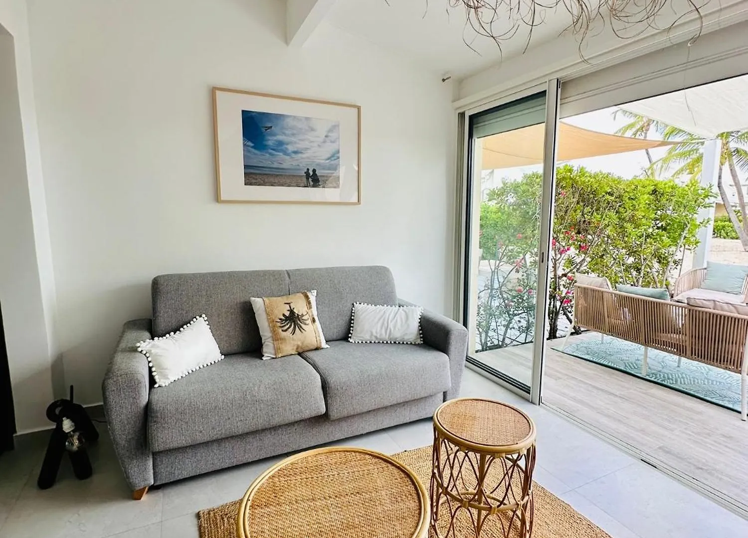 Coco Beach 2 Bedrooms Beachfront Baie Nettle 0*,