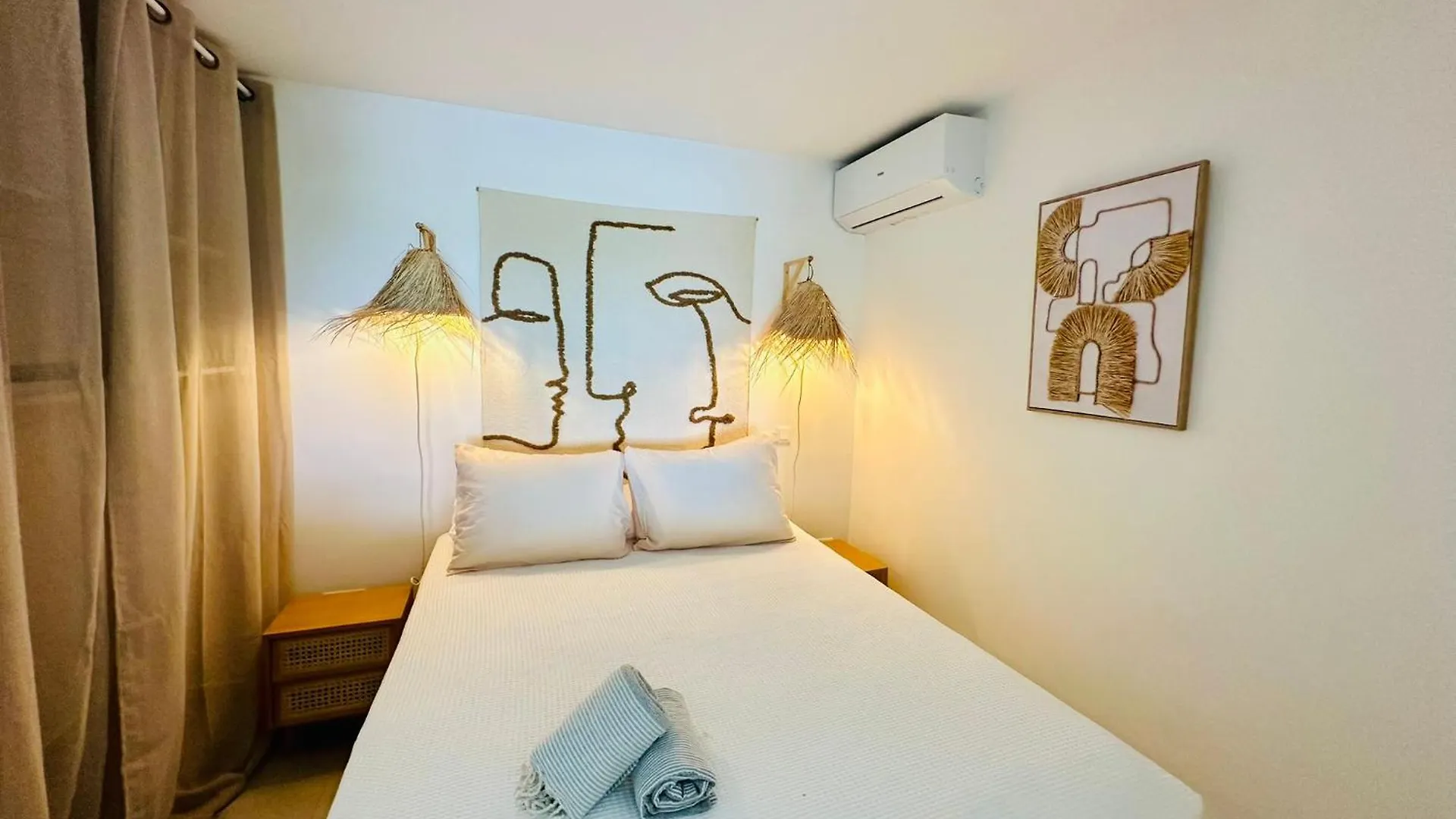 Coco Beach 2 Bedrooms Beachfront Baie Nettle 0*,  Sint Maarten