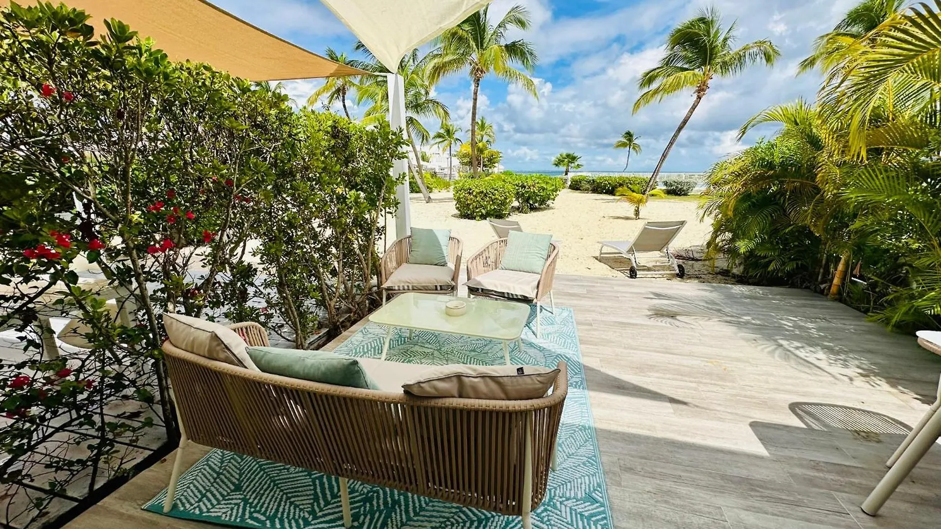 Coco Beach 2 Bedrooms Beachfront Baie Nettle 0*,  Sint Maarten